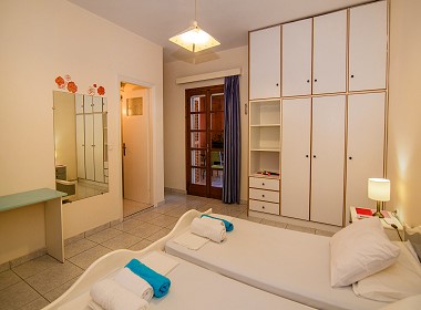 Laganas, Zakynthos - Andromahi Apartments Photo 2