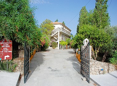 Alykanas, Zante, Zakynthos, Greece - Angela Studios Apartments Photo 5