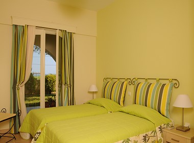 Tsilivi, Zante, Zakynthos - Christys Beach Villas Photo 4