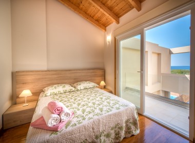 Psarou, Zakynthos - Dolce Luxury Suites Photo 4