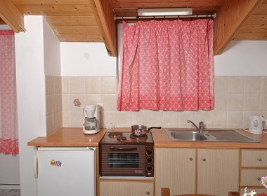 Keri Lake, Zante, Zakynthos - Dolphins Studios Apartments Photo 6