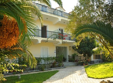 Keri Lake, Zante, Zakynthos - Dolphins Studios Apartments Photo 12