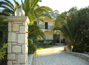 Keri Lake, Zante, Zakynthos - Dolphins Studios Apartments Photo 13