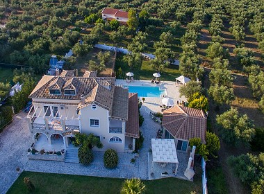 Laganas, Zakynthos - Eleni's Family Villa Photo 3