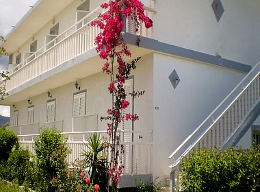 Laganas, Zakynthos - Erietta Studios Photo 8