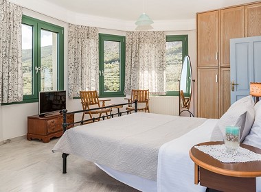 Agia Marina - Fagias Luxury Apartment Photo 9
