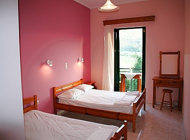 Keri Lake - Zante Island Zakynthos - Joanna  Studios & Apartments Photo 5