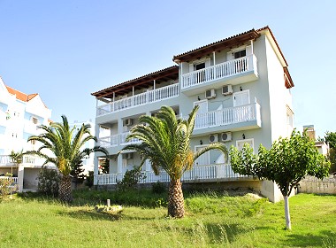 Amoudi Beach - Zakynthos Island - Ionian View Apartments & Studios Foto 4
