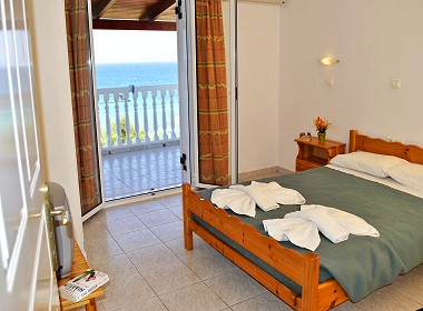 Amoudi Beach - Zakynthos Island - Ionian View Apartments & Studios Foto 5
