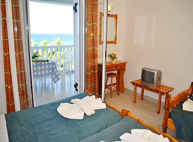 Amoudi Beach - Zakynthos Island - Ionian View Apartments & Studios Foto 8