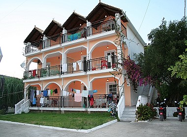 Keri Lake - Zante Island Zakynthos - Gunelis Studios & Apartments Photo 1