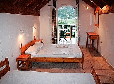 Keri Lake - Zante Island Zakynthos - Gunelis Studios & Apartments Photo 7