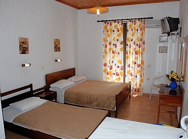 Laganas Zante - Zakynthos Greece - Leonidas Studios Photo 5
