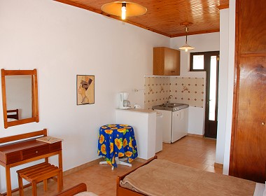 Laganas Zante - Zakynthos Greece - Leonidas Studios Photo 6