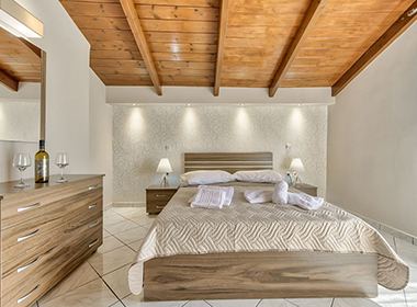 Koutouzi 82, Zante Town - Beautiful City Center Apartments Photo 7
