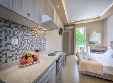 Laganas, Zakynthos - Nastazia Studios Photo 4