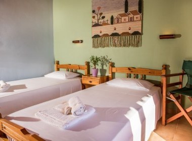 Laganas, Zakynthos - Notos Studios Photo 7