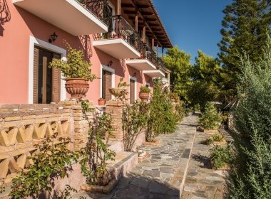 Laganas, Zakynthos - Notos Studios Photo 12