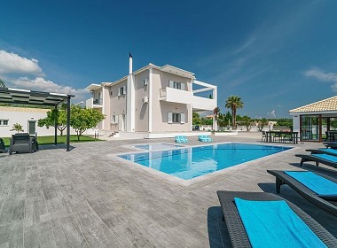 Παντοκράτορας - Ostria Luxury Villa Photo 11