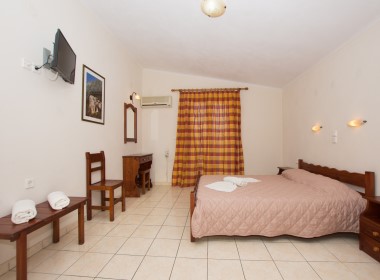 Alykanas, Zante, Zakynthos - Pahnis Studios Photo 10