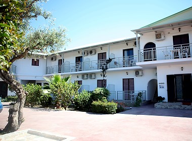 Αλυκανάς - Patrinos Studios Photo 3