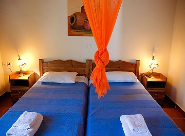 Keri Lake, Zakynthos, Zante Greece - Seaside Apartments Photo 6
