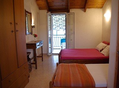 M.Gerakari,  Zakynthos - Thalassa Studios Photo 4