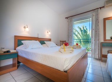 Laganas Zakynthos Zante Island - Greece - Tzanetos studios Photo 5