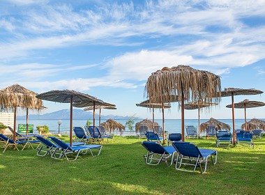 Alykes, Zakynthos - Villa Pouliezos Apartments Photo 3