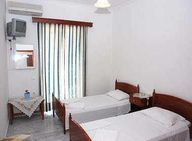 Tsilivi, Planos, Zakynthos - Voula Studios Photo 8